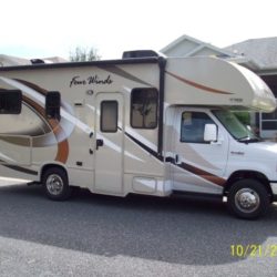 LIKE NEW 2017 THOR FOUR WINDS CLASS C LIKE NEW 2017 THOR FOUR WINDS CLASS C
