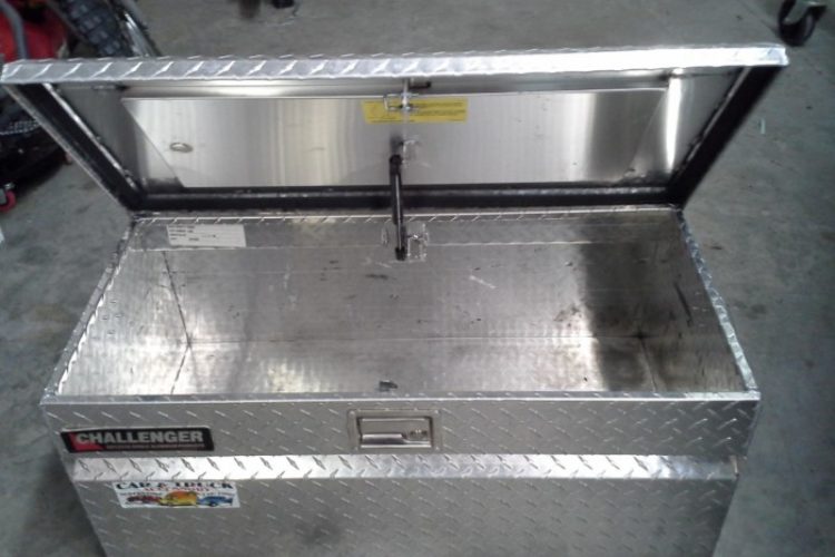 Truck tool box Truck tool box