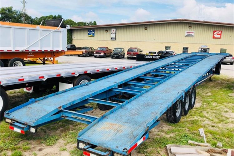 Trailer Trailer