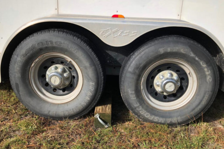 Left Tires Left Tires