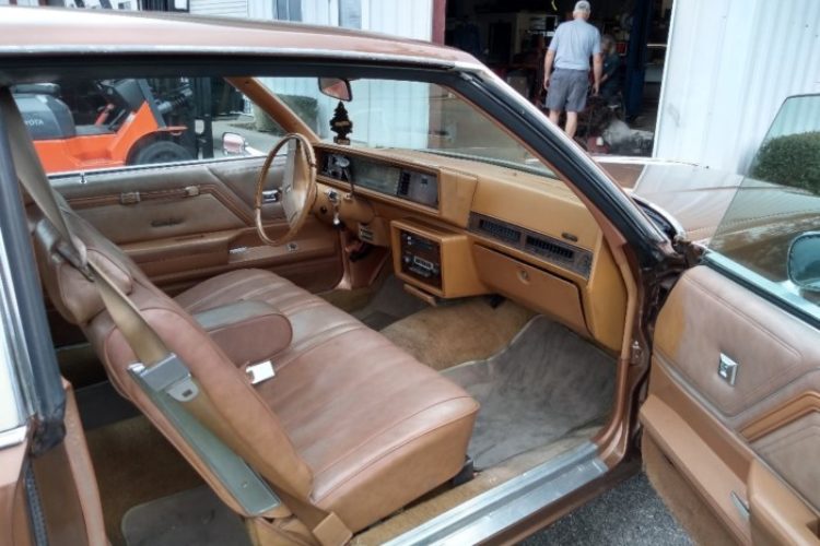 78 Olds Interior Passenger Side 78 Olds Interior Passenger Side