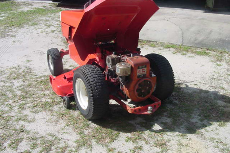 Gravely Yard Tractor, 8000 series w/ 48” mower deck