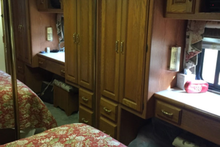 IMG_1980 RV BEDROOM IMG_1980 RV BEDROOM