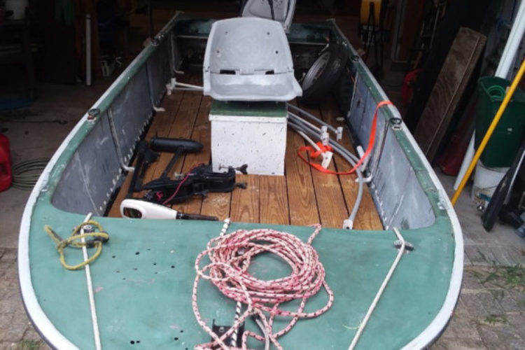 16 ft. fishing boat 16 ft. fishing boat