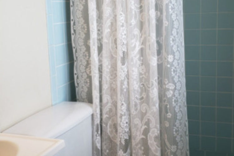 Master Bath has Shower Master Bath has Shower