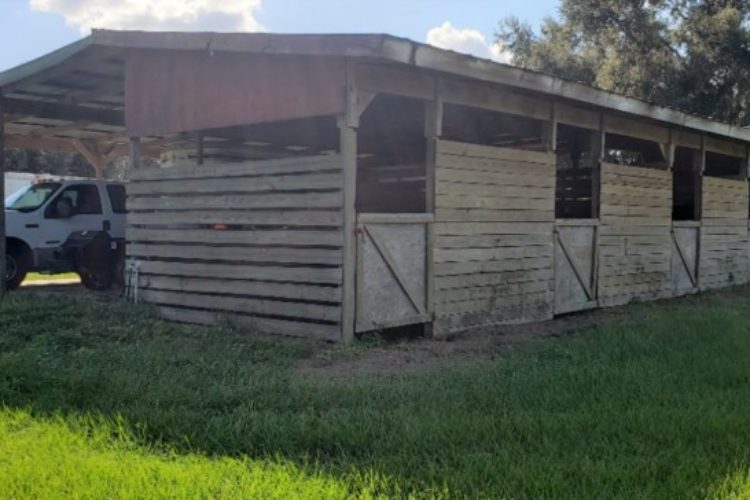 Barn #4-4 Stalls and Trailer Storage Barn #4-4 Stalls and Trailer Storage