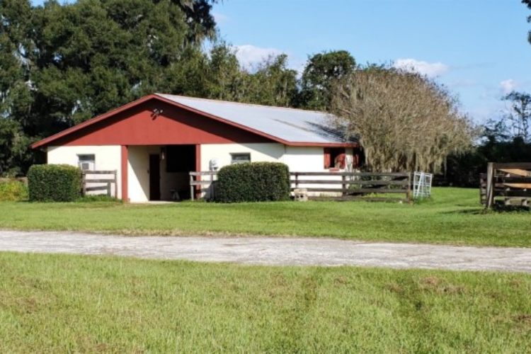 Barn #1-8 Stall Block Barn Barn #1-8 Stall Block Barn