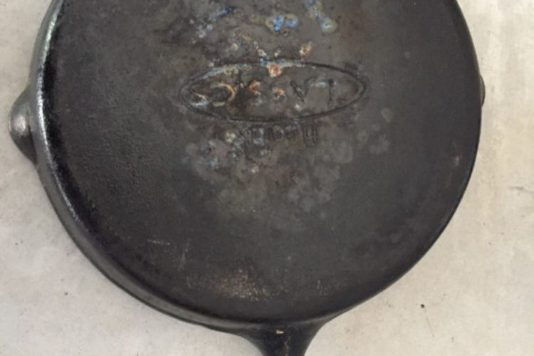 cast iron skillet heuck2b cast iron skillet heuck2b