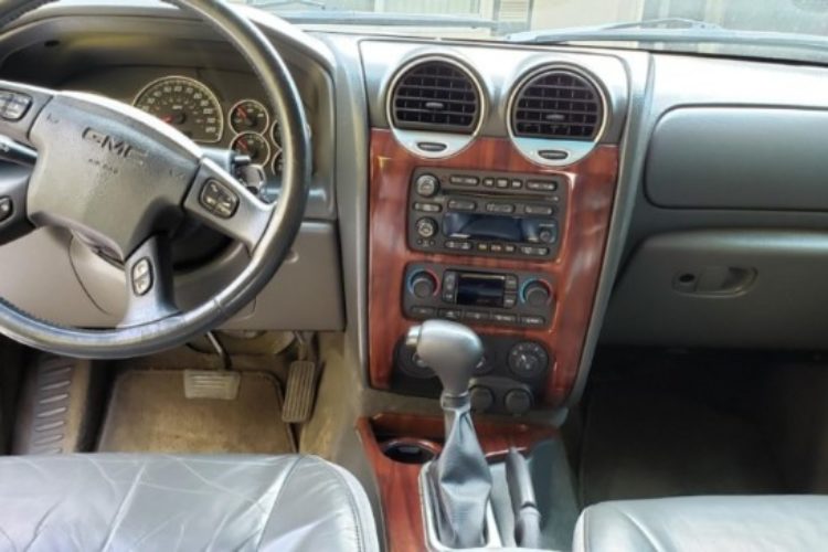 5 dash like new / Bose 5 CD stereo 5 dash like new / Bose 5 CD stereo