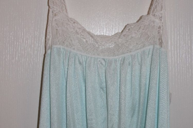gown (5) gown (5)