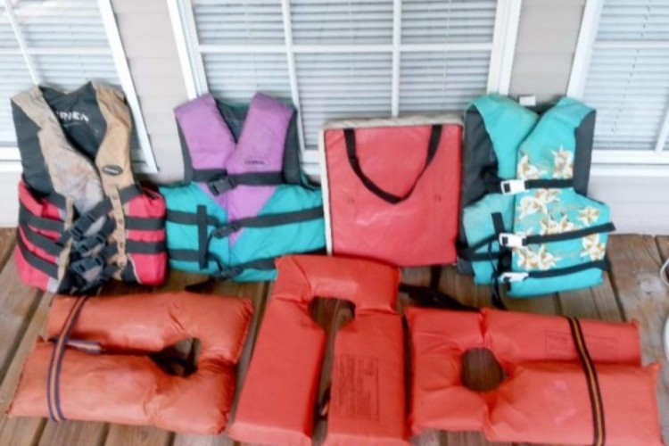 Lifejackets Lifejackets