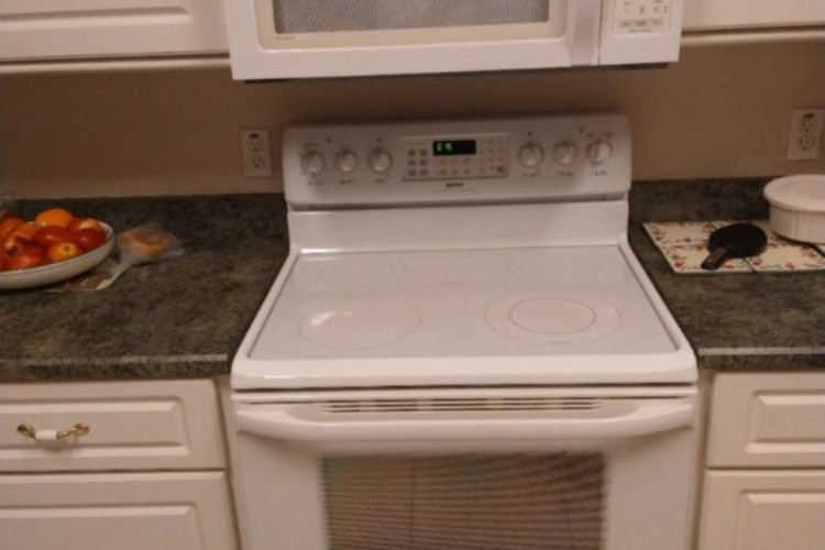 Range/Oven and Microwave Range/Oven and Microwave
