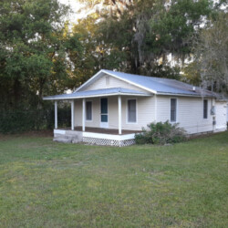 Florida cracker style bungalow with covered porch