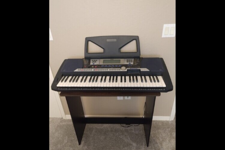 Yamaha PSR 540 Keyboard