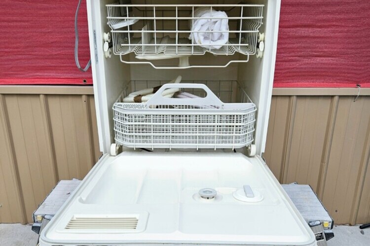 🔆🇺🇸☆GE Triton☆🇺🇸🔆 White Dishwaher in Perfect Cond