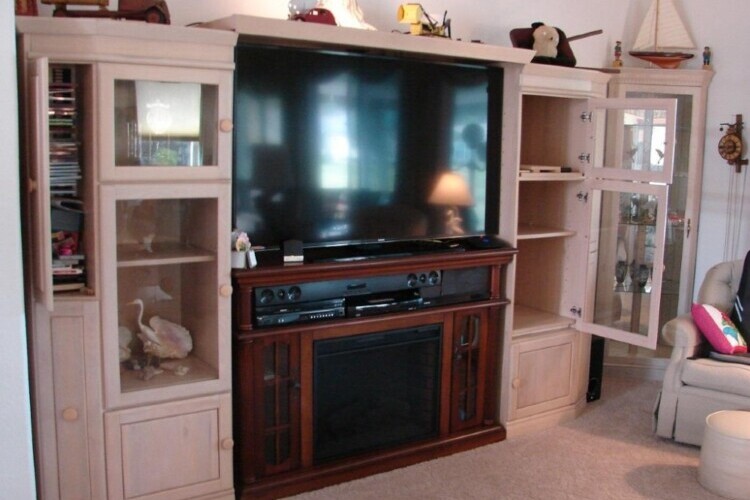 Orman Grubb Co. Wood Entertainment Wall Unit. 250.00