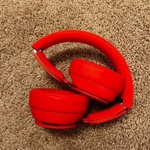 Beats Solo Pro! | Ocala4Sale | Buy & Sell in Ocala, FL