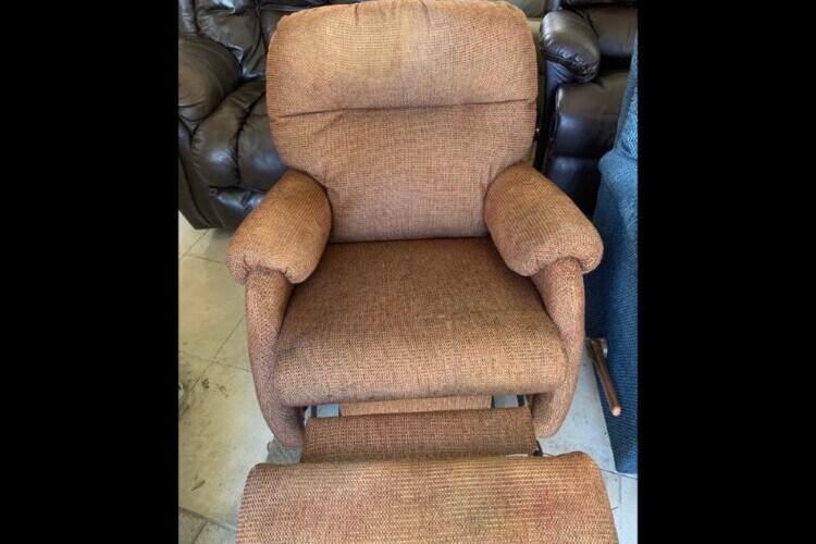 FLEXSTEEL Recliner in Excellent Condition