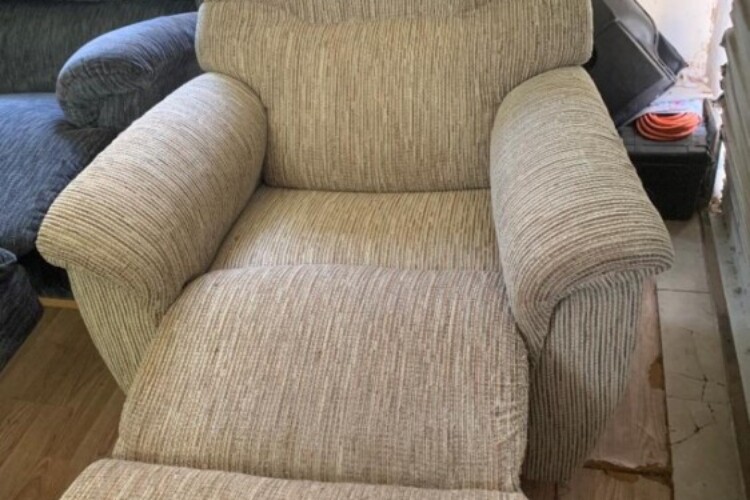 LAZBOY Recliner in Excellent Condition