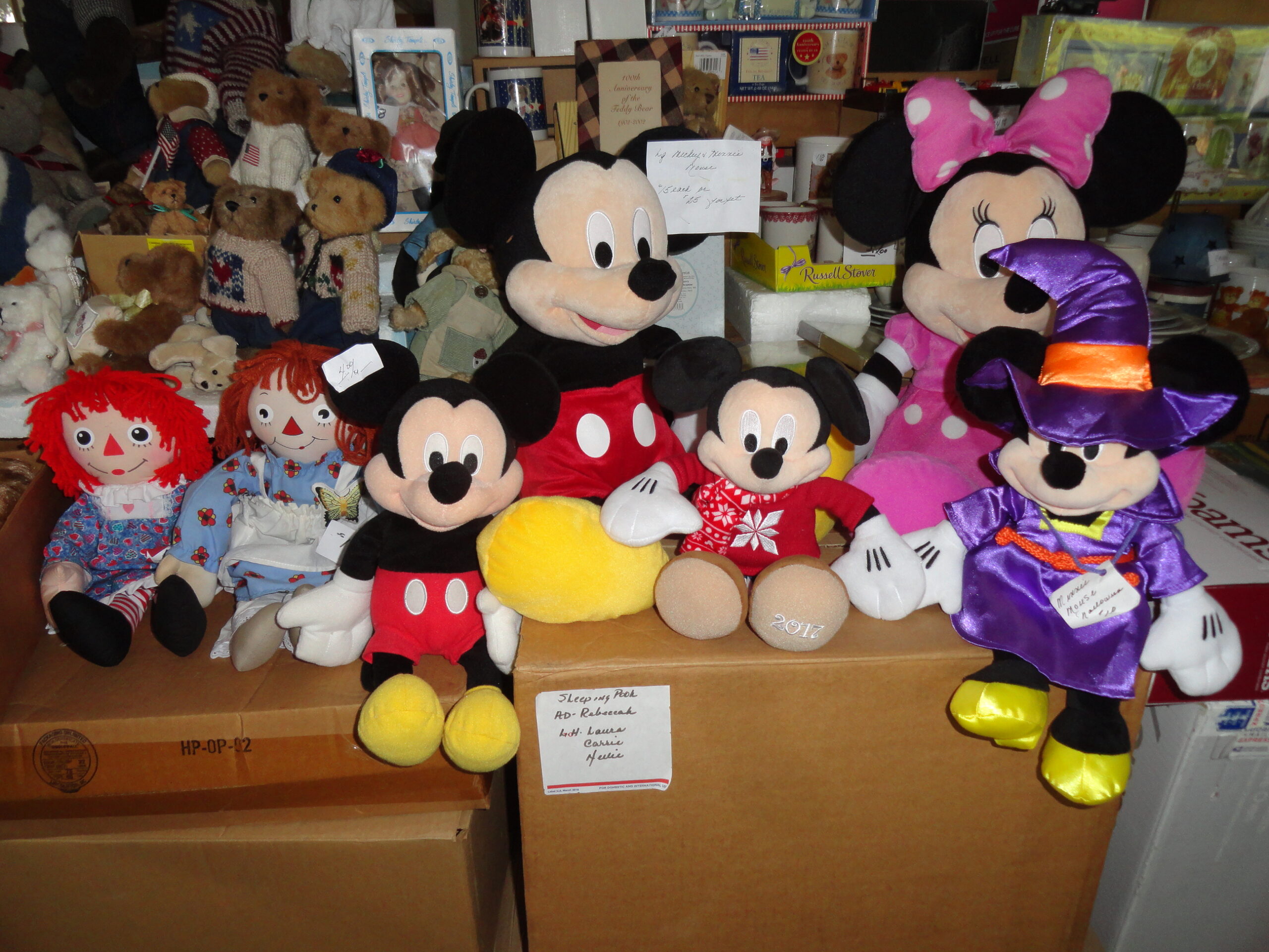 3 car garage filled with Yard sale Stuff Ocala4Sale Buy & Sell in