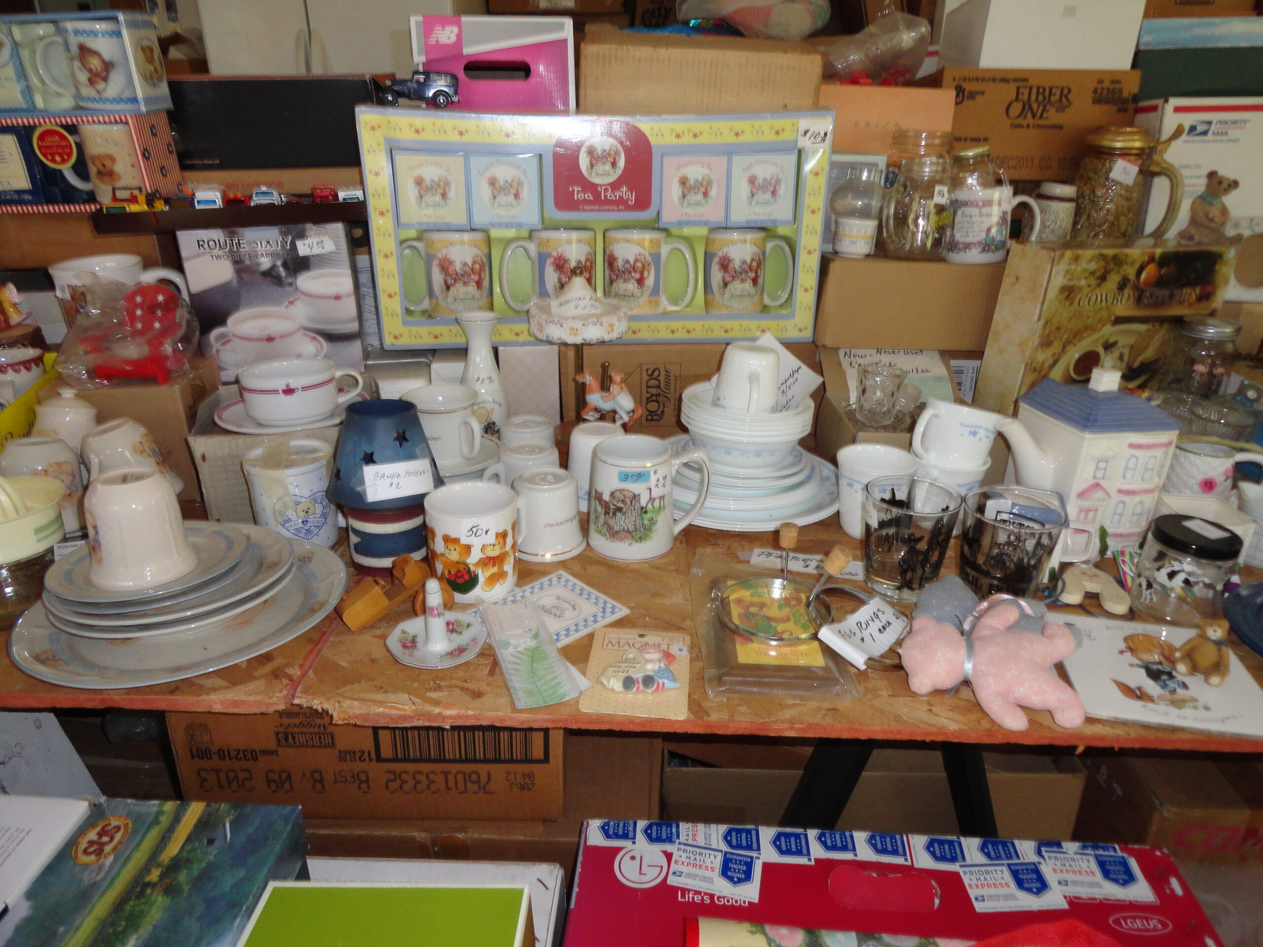 3 car garage filled with Yard sale Stuff Ocala4Sale Buy & Sell in