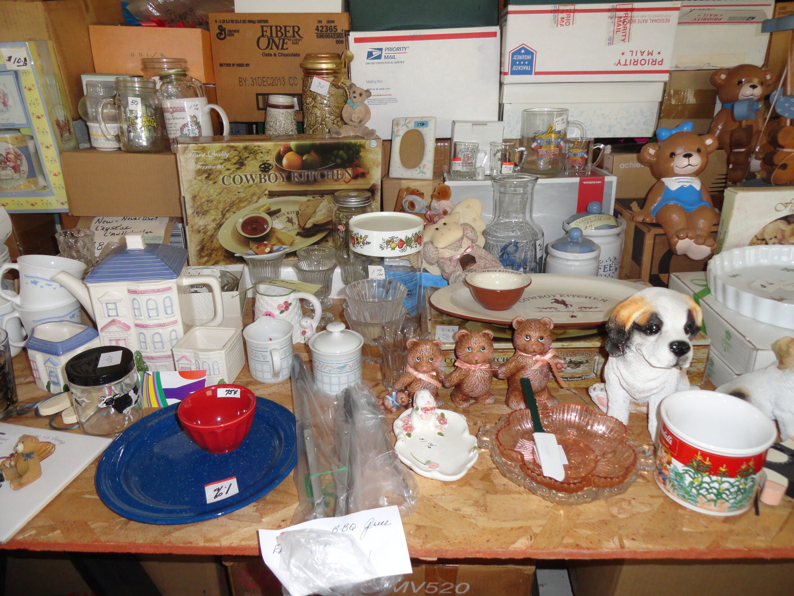 3 car garage filled with Yard sale Stuff Ocala4Sale Buy & Sell in