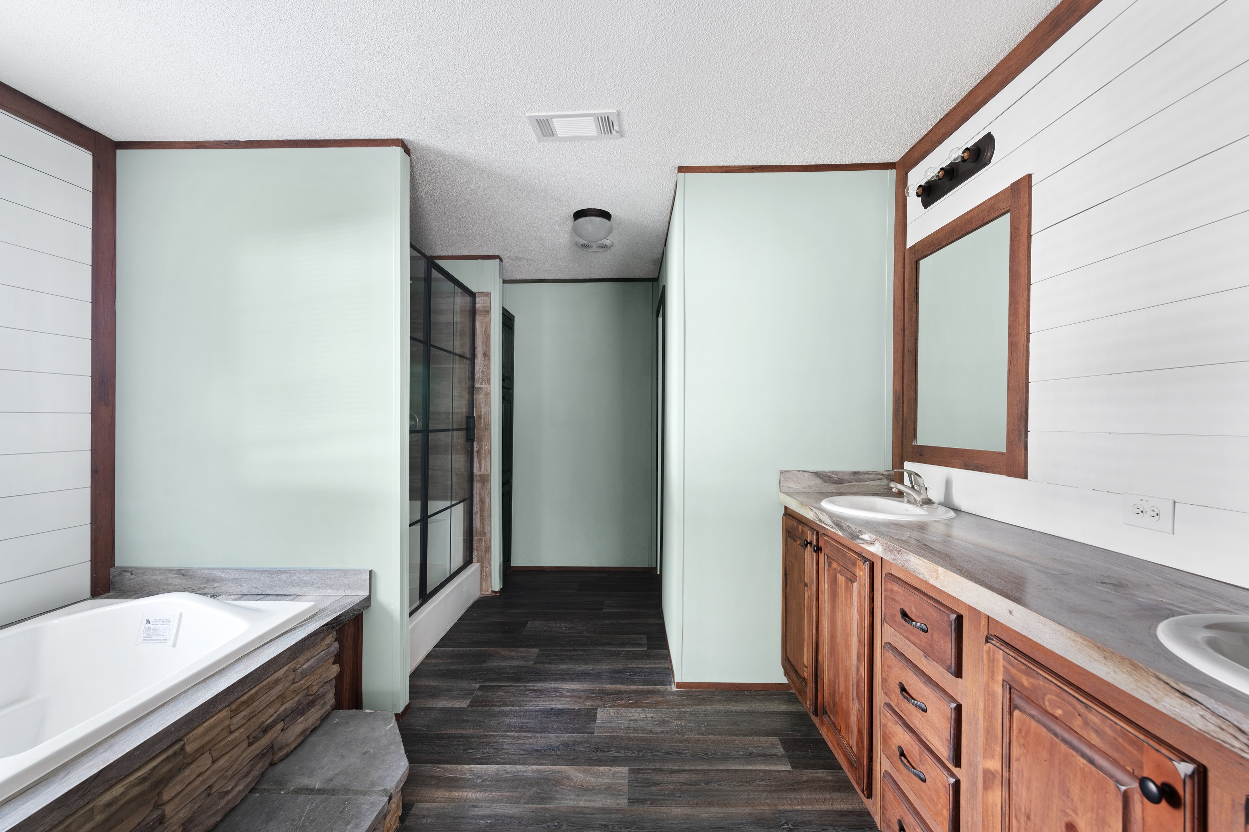 Highlander Master Bath